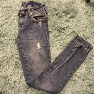 Vigoss distressed skinny denim size 24